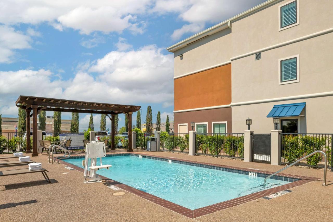 Best Western Plus Denton Inn&Suites Exterior foto