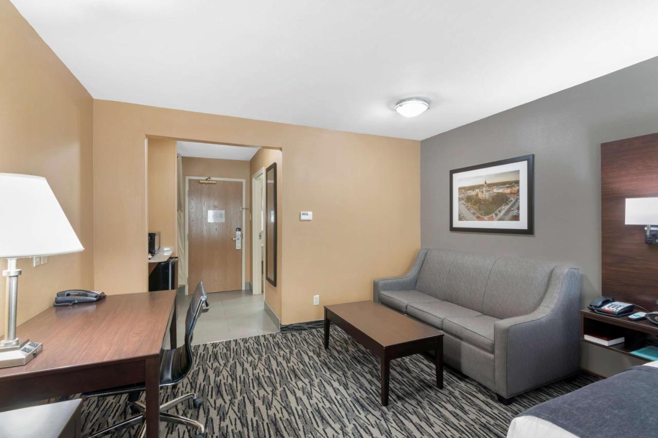 Best Western Plus Denton Inn&Suites Exterior foto